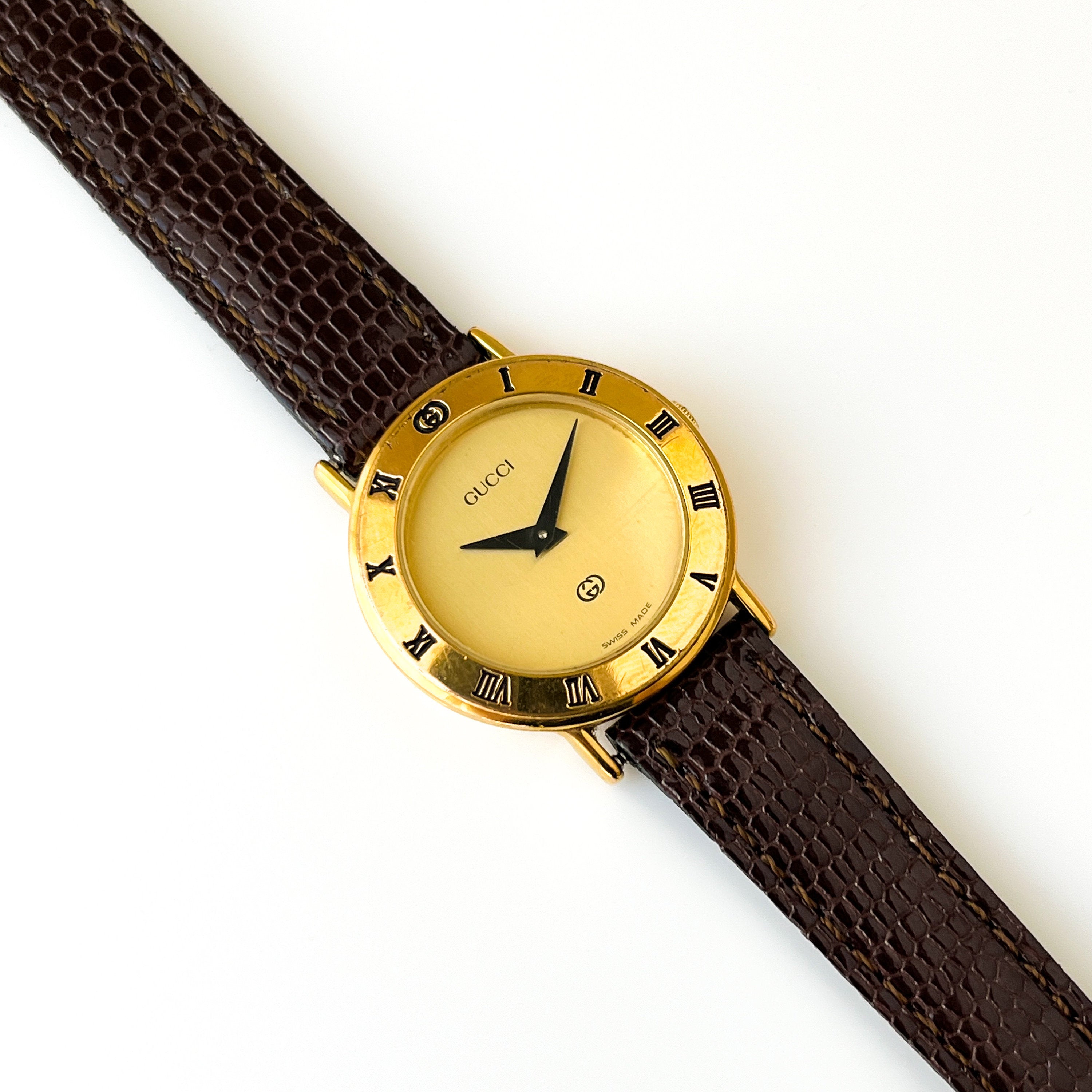 90s Gold-Plated Gucci Quartz Watch with Brown Leather Strap