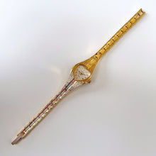 Load image into Gallery viewer, Vintage Ladies Sekonda Gold-Tone Quartz Watch with Heart Shaped Dial
