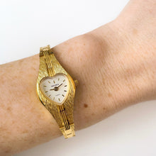 Load image into Gallery viewer, Vintage Ladies Sekonda Gold-Tone Quartz Watch with Heart Shaped Dial
