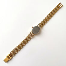 Load image into Gallery viewer, Vintage Heart Shaped Sekonda Quartz Watch with Bar Gate Link Bracelet
