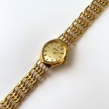 Load image into Gallery viewer, Vintage Heart Shaped Sekonda Quartz Watch with Bar Gate Link Bracelet
