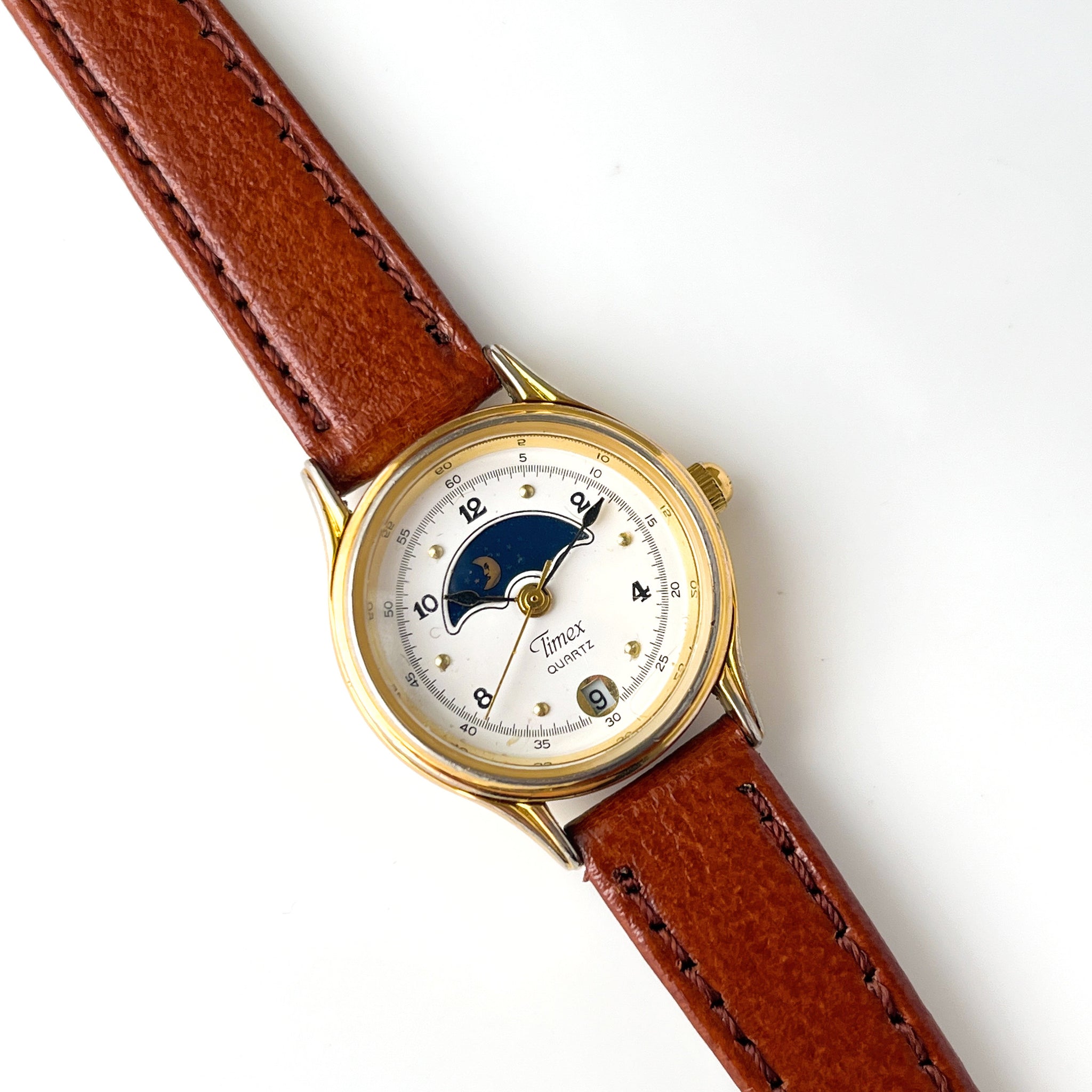 Vintage Timex Sun Moon Phase Quartz Watch