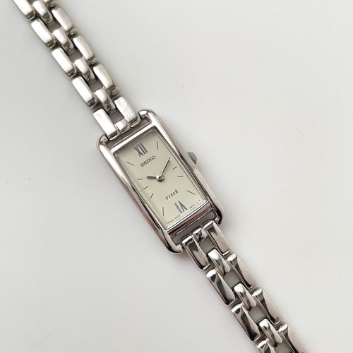 Vintage 1990s Silver-Tone Ladies' Seiko Tissé Quartz Watch With Rectangular Dial