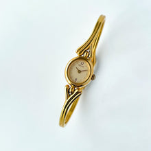 Load image into Gallery viewer, Tiny 1990s Gold-Plated Ladies&#39; Seiko Quartz Watch With Semi Bangle Bracelet
