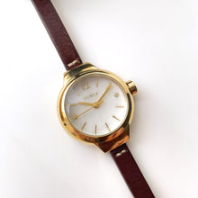 Load image into Gallery viewer, Vintage Furla Quartz Watch with Round Dial and Double Brown Leather Wristband
