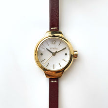 Load image into Gallery viewer, Vintage Furla Quartz Watch with Round Dial and Double Brown Leather Wristband
