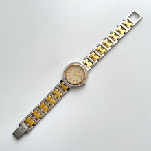 Load image into Gallery viewer, Vintage Two-Tone Hermès Clipper Ladies&#39; Quartz Watch with Round Beige Dial
