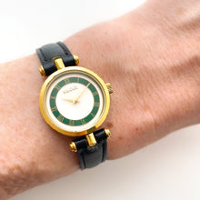 Load image into Gallery viewer, Vintage 1990 Ladies&#39; Gucci Stack Quartz Watch with Green and Beige Dial
