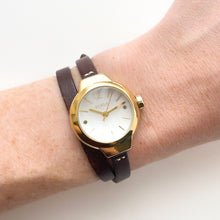 Load image into Gallery viewer, Vintage Furla Quartz Watch with Round Dial and Double Brown Leather Wristband
