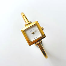 Load image into Gallery viewer, Vintage 1997 Gold-Plated Gucci Bangle Quartz Watch with Square Dial - Boxed
