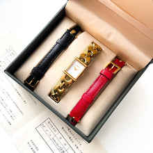 Load image into Gallery viewer, Rare Vintage Boxed 90s Gucci Quartz Watch with Interchangeable Straps
