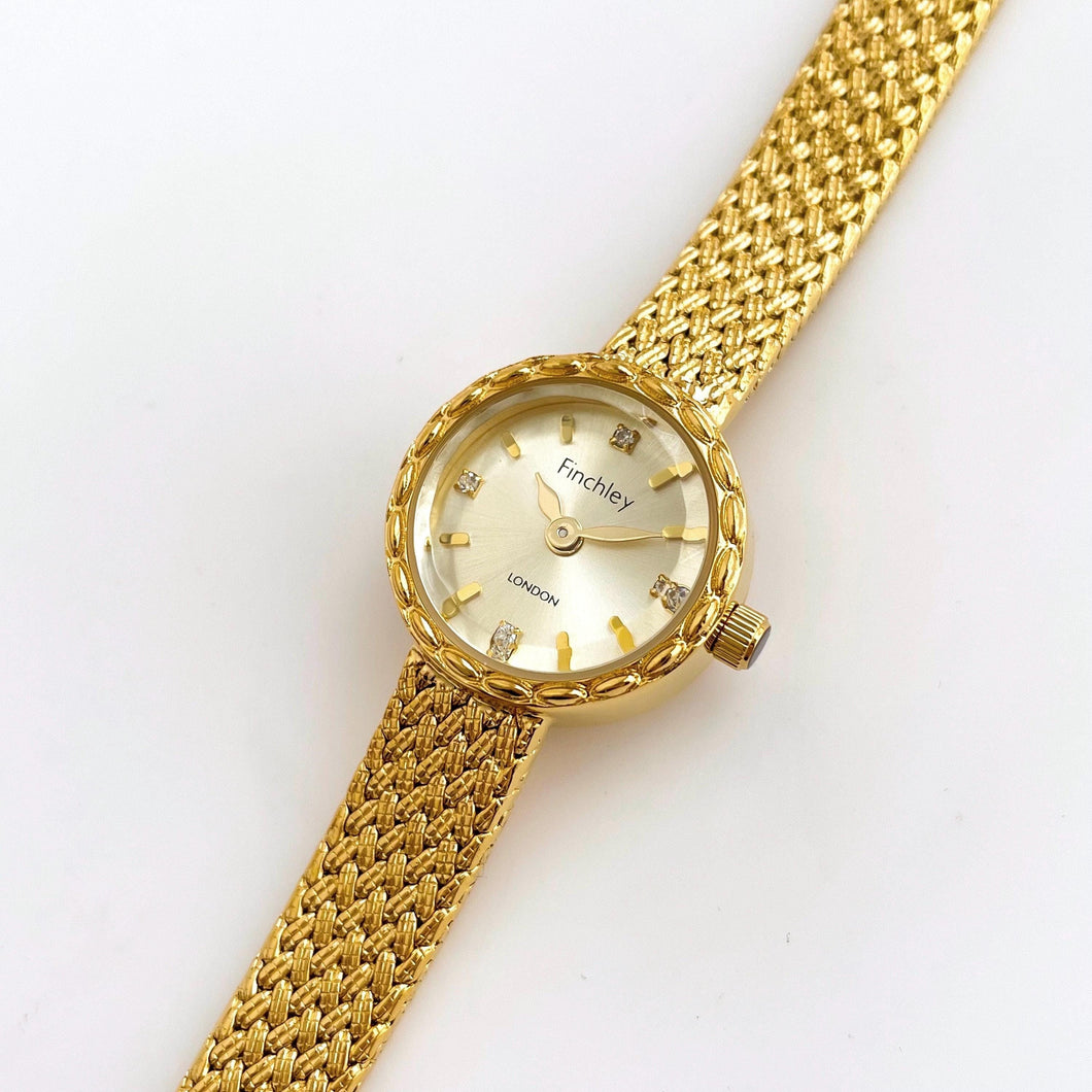 Elegant Retro 24k Gold-Plated Finchley Ladies' Quartz Watch with Mesh Bracelet and Faceted Glass