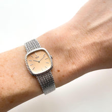 Load image into Gallery viewer, Vintage 1990s Ladies&#39; Silver-Tone Seiko Quartz Watch with Champagne Dial
