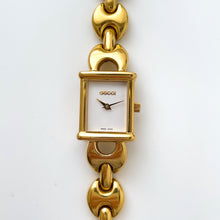 Load image into Gallery viewer, Rare Vintage Boxed 90s Gucci 1800L Quartz Watch with Interchangeable Straps
