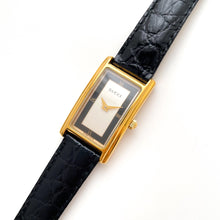 Load image into Gallery viewer, Vintage 1998 Gucci 2600L Quartz Watch with Rectangular Tank-Style Dial and Black Leather Strap
