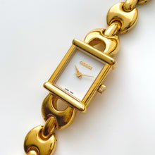 Load image into Gallery viewer, Rare Vintage Boxed Ladies&#39; 90s Gucci 1800 Quartz Watch with Interchangeable Straps
