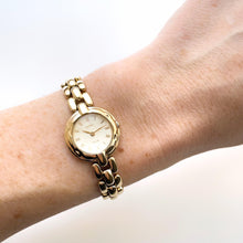 Load image into Gallery viewer, Rare 90s Gold-Plated Seiko Tissé Quartz Watch with Round Dial and Thin Bracelet
