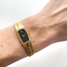 Load image into Gallery viewer, Tiny Vintage Gold-Plated Ladies&#39; Seiko Quartz Watch with Black Rectangular Dial
