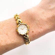 Load image into Gallery viewer, Very Rare 90s Gold-Plated Seiko Tissé Jewellery Quartz Watch with Tiny Dial, Thin Bracelet and 6 Diamonds
