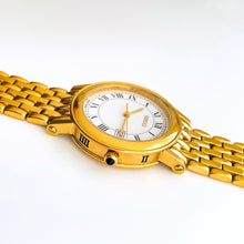 Load image into Gallery viewer, Vintage Unisex 90s Gucci 7300M Quartz Watch with Date Window and Gold-Plated Bracelet - Boxed
