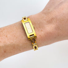 Load image into Gallery viewer, Vintage Ladies&#39; 90s Gucci 3900L Quartz Watch with Textured Rectangular Gold Dial
