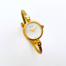 Load image into Gallery viewer, Vintage Ladies&#39; Gold-Tone Gucci 2700.2.L Bangle Quartz Watch with Mother of Pearl Dial
