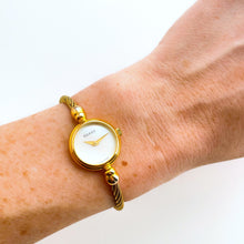 Load image into Gallery viewer, Vintage Ladies&#39; Gold-Tone Gucci 2700.2.L Bangle Quartz Watch with Mother of Pearl Dial
