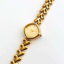 Load image into Gallery viewer, Dainty Ladies&#39; Gold-Plated Quartz Watch with Heart Pattern Bracelet
