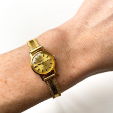 Load image into Gallery viewer, Vintage Ladies&#39; Eterna-Matic &quot;Golden Heart&quot; Automatic Watch
