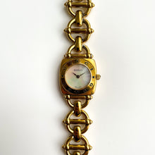 Load image into Gallery viewer, 1990s Gucci Quartz Watch with Mother of Pearl Dial and Gold-Plated Bracelet
