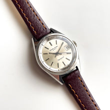 Load image into Gallery viewer, Vintage Favre-Leuba &quot;Harpoon&quot; Automatic Watch with Silver Dial and Date Window
