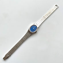 Load image into Gallery viewer, 1974 Silver-Tone Seiko Mechanical Watch with Blue Dial
