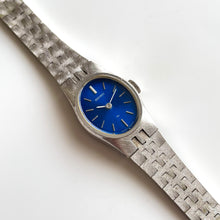 Load image into Gallery viewer, 1974 Silver-Tone Seiko Mechanical Watch with Blue Dial
