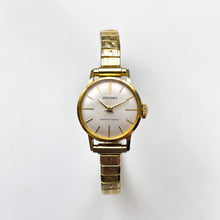 Load image into Gallery viewer, 1967 Gold-Tone Seiko Mechanical Watch with Silver Dial and Expanding Bracelet
