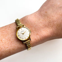 Load image into Gallery viewer, 1967 Gold-Tone Seiko Mechanical Watch with Silver Dial and Expanding Bracelet
