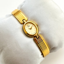 Load image into Gallery viewer, Vintage 1990s Gold-Plated Ladies&#39; Seiko Quartz Watch With Semi Bangle Bracelet
